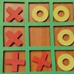 لعبة X-O (إكس - إو)